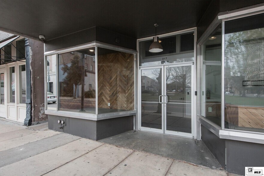 More Photos Of 217 Desiard St, Monroe Storefront For Lease