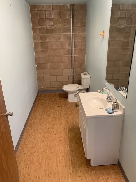 More Photos Of 3101-3121 Kintzley Ct, Laporte Storefront Retail Office For Lease