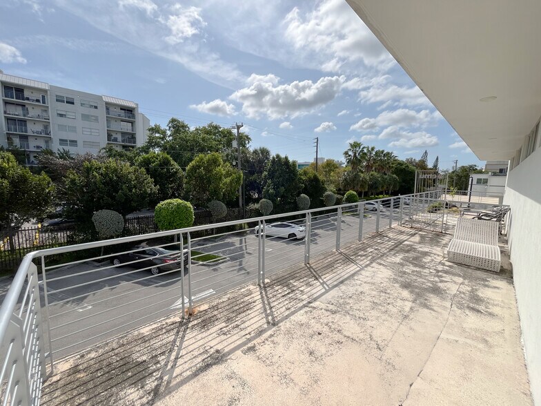 More Photos Of 6301 Biscayne Blvd, Miami Unknown For Lease