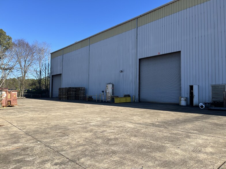 More Photos Of 4815 Commerce Dr, Trussville Manufacturing For Sale
