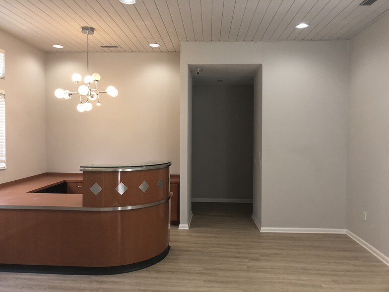 More Photos Of 1034 NW 57th St, Gainesville Medical For Sale