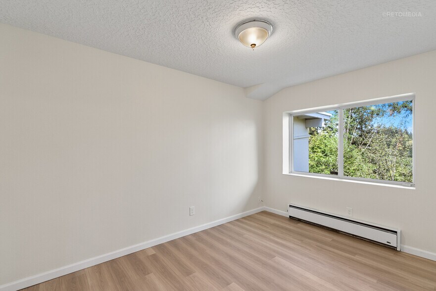 More Photos Of 3020-3024 SW 12th Ave, Portland Apartments For Sale