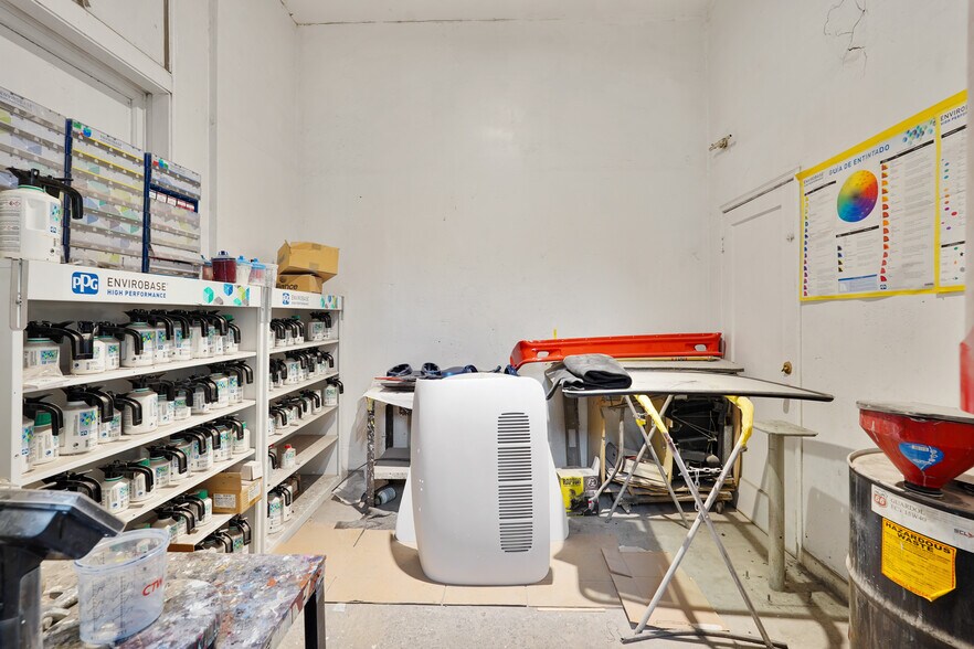 More Photos Of 245 24th St, Richmond Auto Repair For Sale