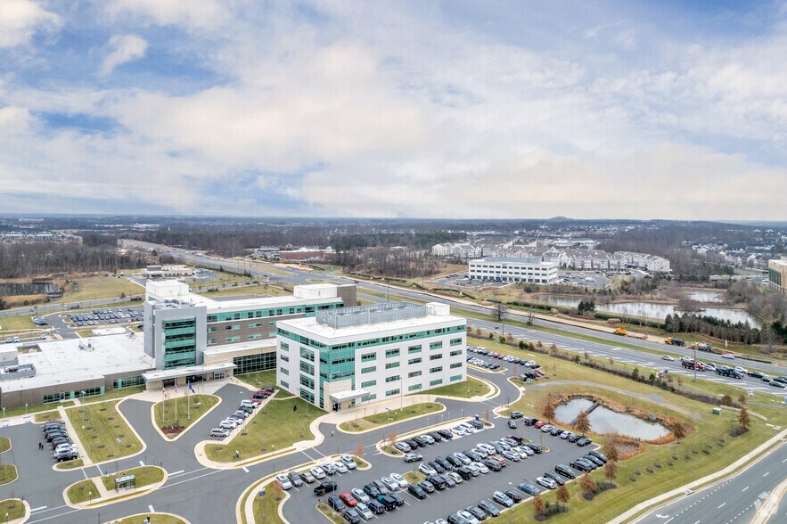 More Photos Of 24430 Stone Springs Blvd, Dulles Town Center Medical For Lease