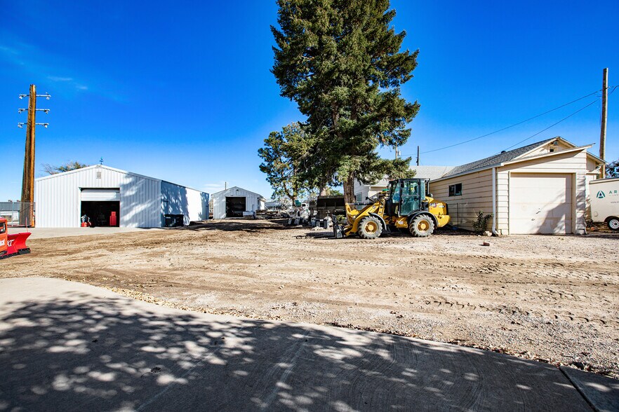 More Photos Of 13118 N Highland Cir, Littleton Warehouse For Lease
