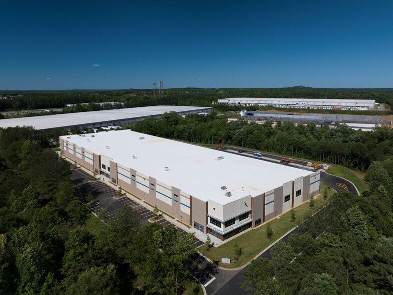 More Photos Of 107 Boggs Rd, Villa Rica Distribution For Lease