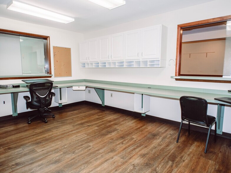 More Photos Of 603 N State St, Girard Medical For Sale