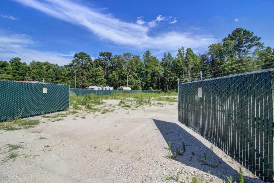 More Photos Of 7083 US-17 Hwy, Ravenel Land For Sale