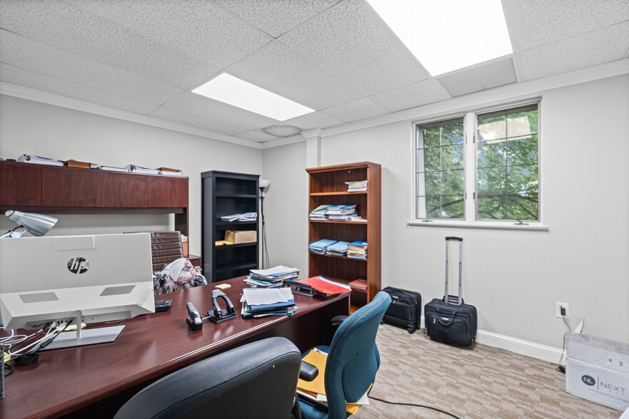 More Photos Of 10521 Judicial Dr, Fairfax Medical For Sale