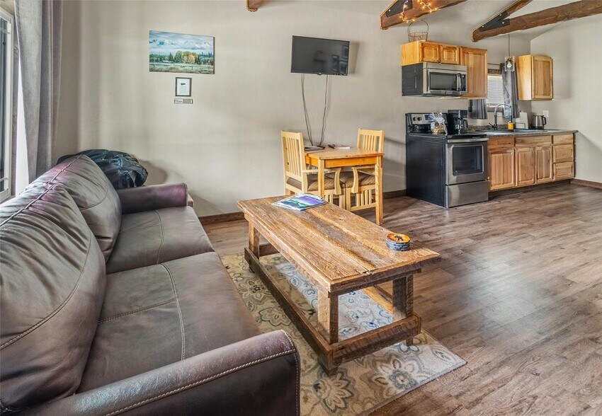 More Photos Of 1040 Roost Way, Columbia Falls Specialty For Sale