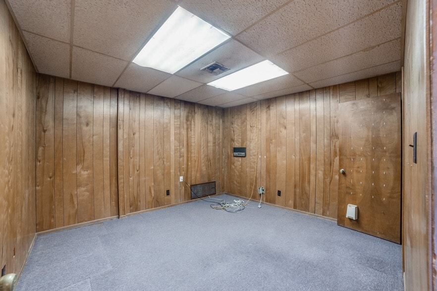 More Photos Of 5721 Broadway St, San Antonio Storefront Retail Office For Lease