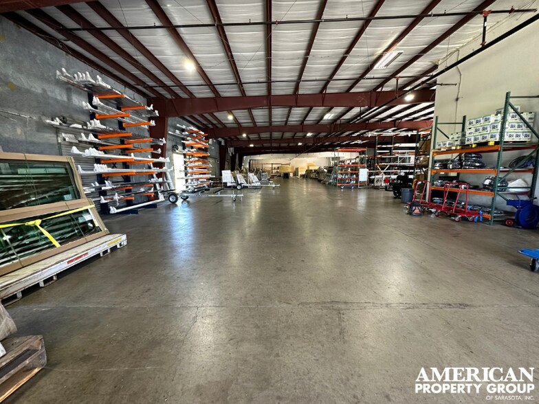 More Photos Of 2625 Commerce Pky, North Port Warehouse For Lease