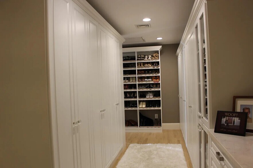 More Photos Of 1376 US Route 1, Cape Neddick Freestanding For Sale