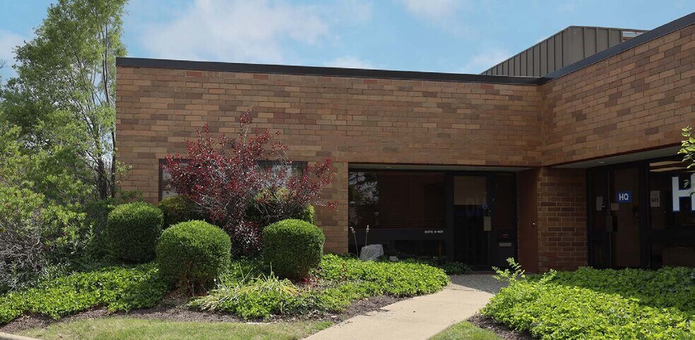 More Photos Of 7055 Engle Rd, Middleburg Heights Office For Sale