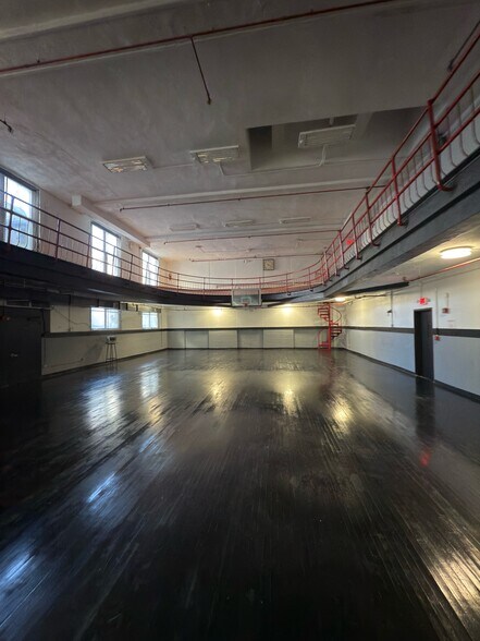 More Photos Of 181 W 135th St, New York Apartments For Lease