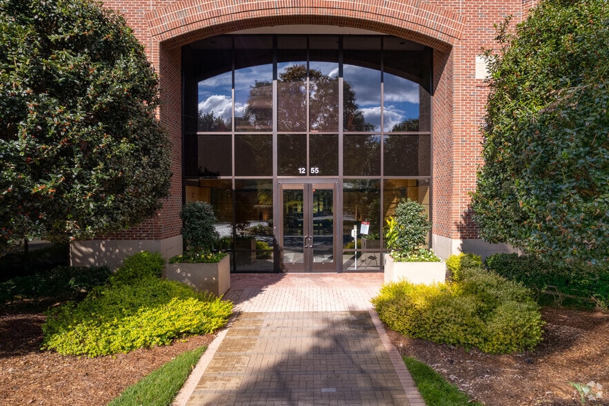 More Photos Of 1255 Crescent Green Dr, Cary Office For Lease