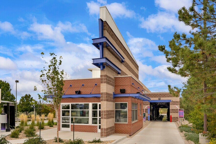 More Photos Of 5384 S Parker Rd, Aurora Carwash For Sale