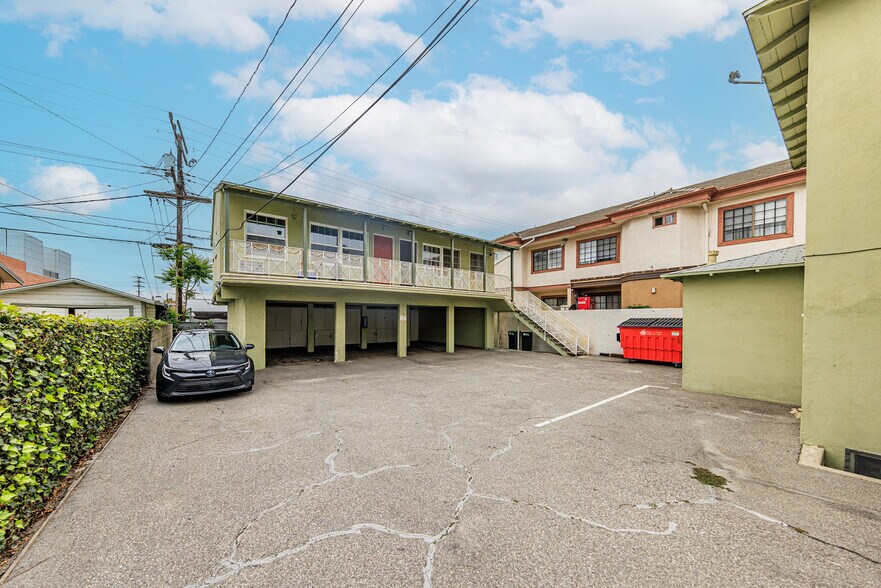 More Photos Of 650 W Wilson Ave, Glendale Apartments For Sale