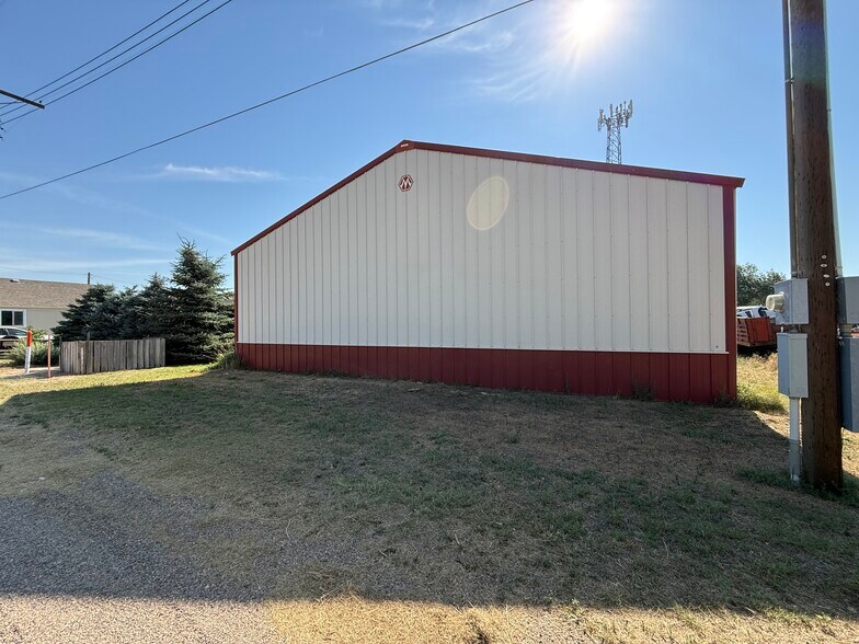 More Photos Of 309 Curtis st, Arriba Industrial For Sale