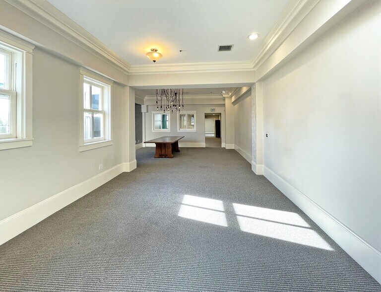 More Photos Of 2014 Shattuck Ave, Berkeley Office For Lease