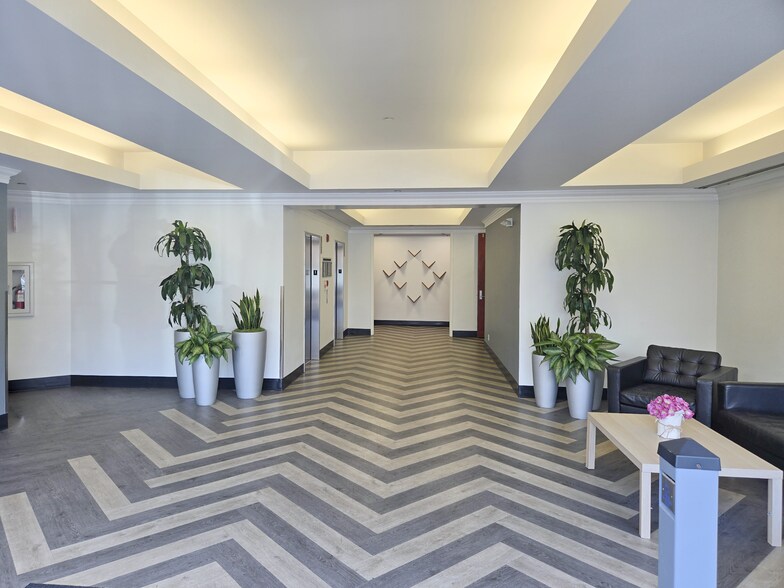 More Photos Of 22232 17th Ave SE, Bothell Office For Lease