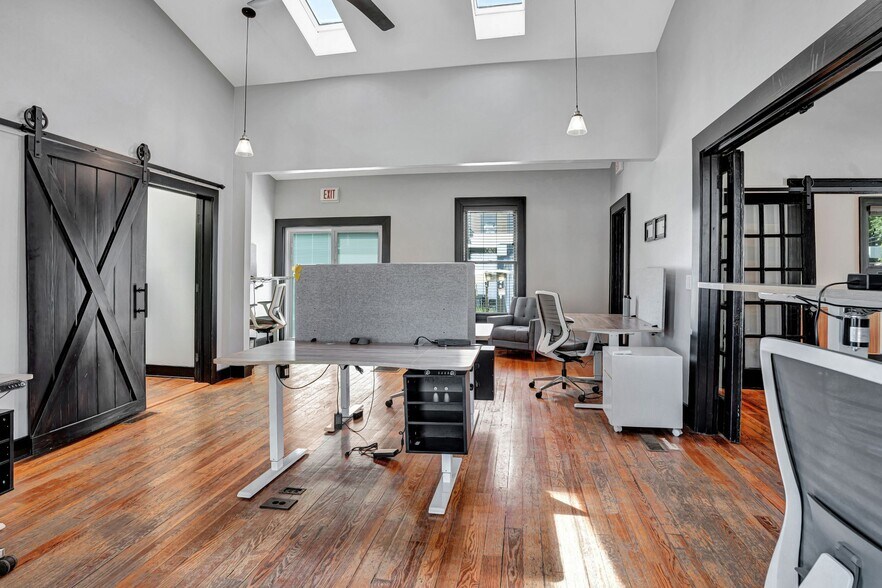 More Photos Of 1306 3rd Ave N, Nashville Loft Creative Space For Lease