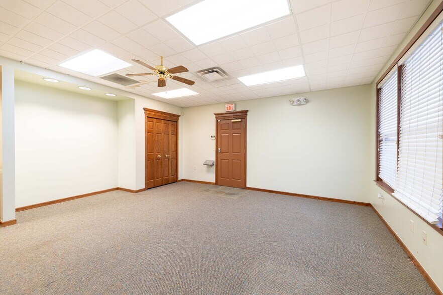 More Photos Of 2104 E Eleven Mile Rd, Warren Office For Lease