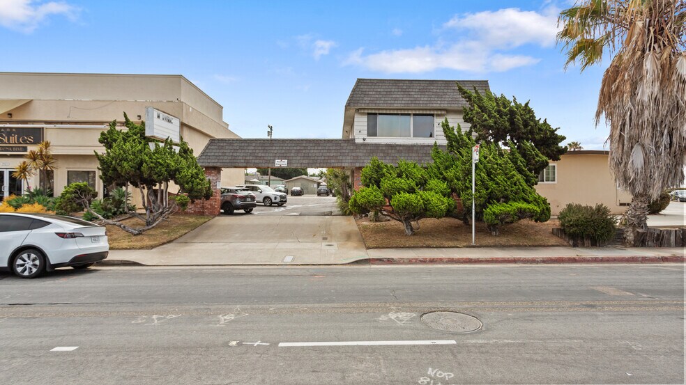 Primary Photo Of 1915-17 1915-17 Morena Blvd, San Diego Office For Sale