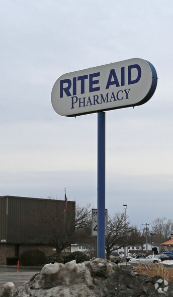 More Photos Of 4155 W Main St, Batavia Drugstore For Lease