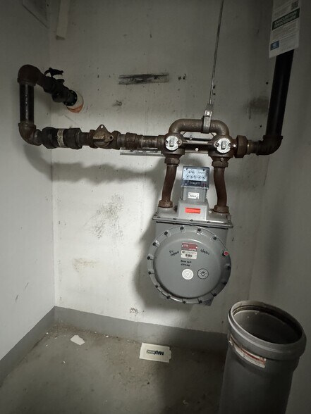 More Photos Of 3573 Laconia Ave, Bronx Apartments For Sale