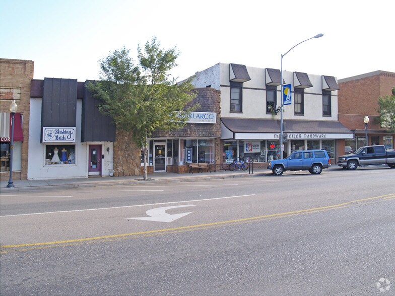 More Photos Of 422 Main St, Windsor Bank For Sale