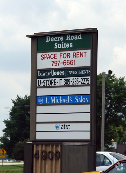 More Photos Of 4900 38th Ave, Moline Office For Lease