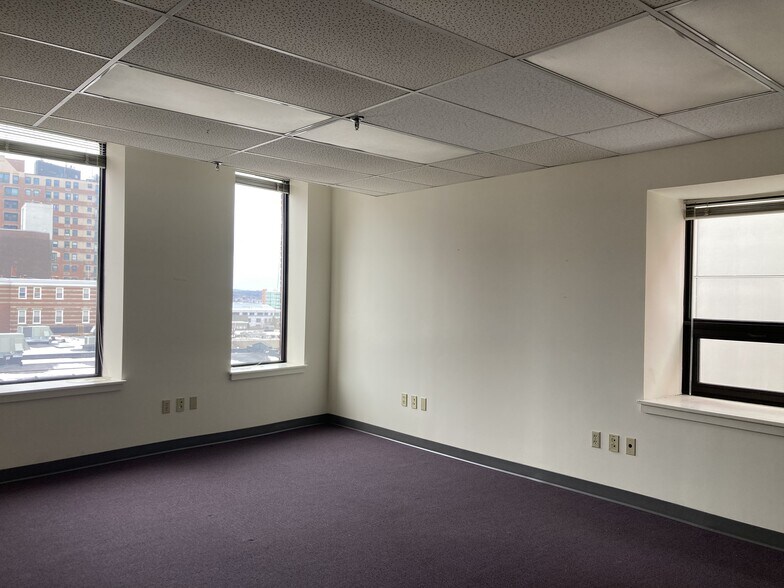 More Photos Of 565 Congress St, Portland Office For Lease