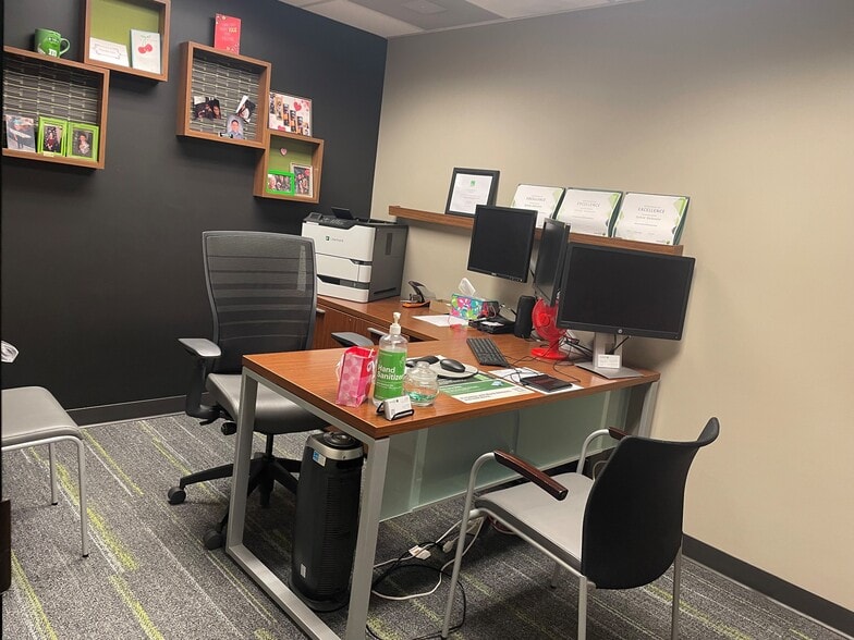 More Photos Of 7234 W North Ave, Elmwood Park Office Residential For Sale