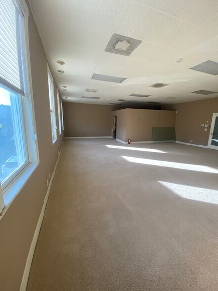 More Photos Of 1214-1218 Main St, Saint Helena Storefront Retail Office For Lease