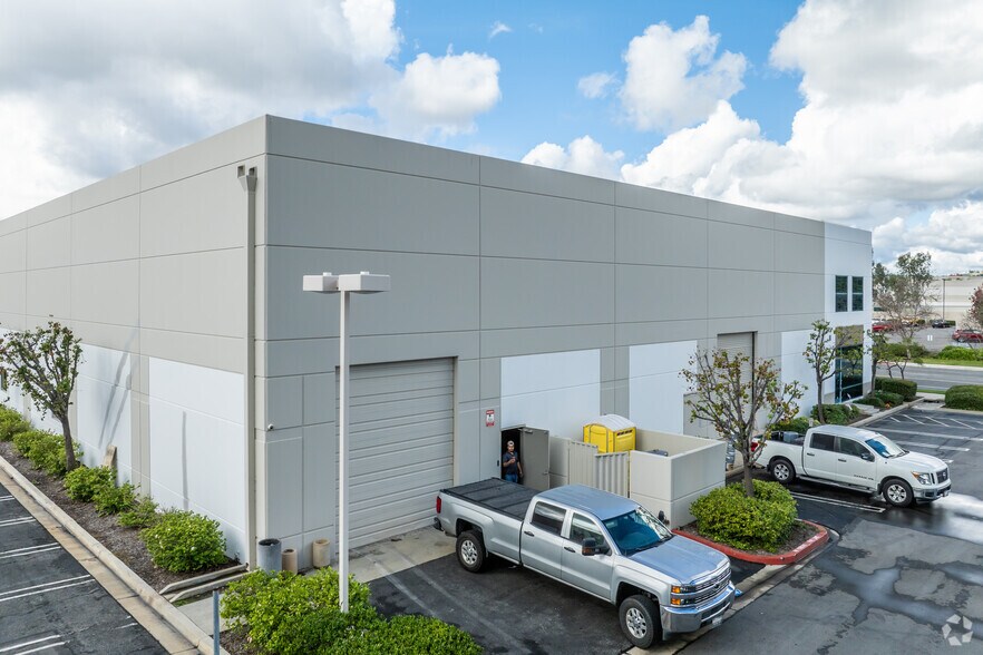 More Photos Of 30242 Esperanza, Rancho Santa Margarita Flex For Lease