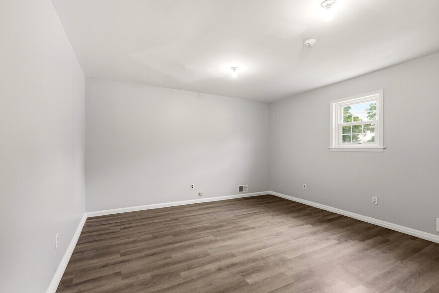 More Photos Of 2611 Route 37 E, Toms River Office For Sale