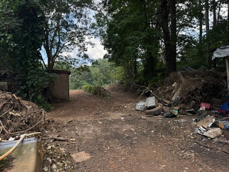 More Photos Of 85 Maple St N, Dawsonville Land For Sale