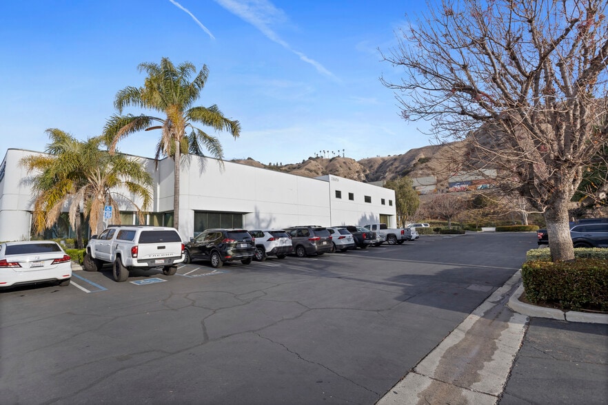 More Photos Of 23671-23675 Via Del Rio, Yorba Linda Light Manufacturing For Lease