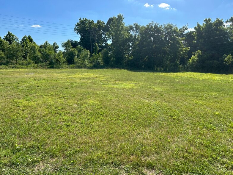 More Photos Of 450 Gateway Dr, Reading Manufacturing For Sale