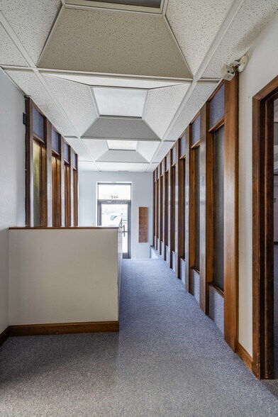 More Photos Of 462 S Federal Blvd, Riverton Office For Sale