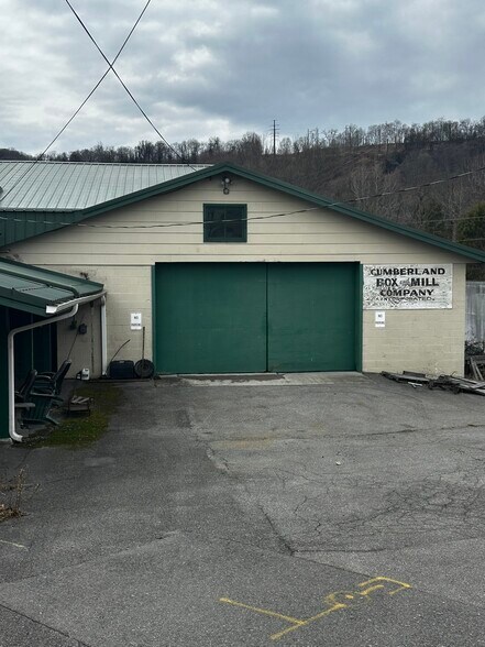 More Photos Of 215 W Elder St, Cumberland Land For Sale