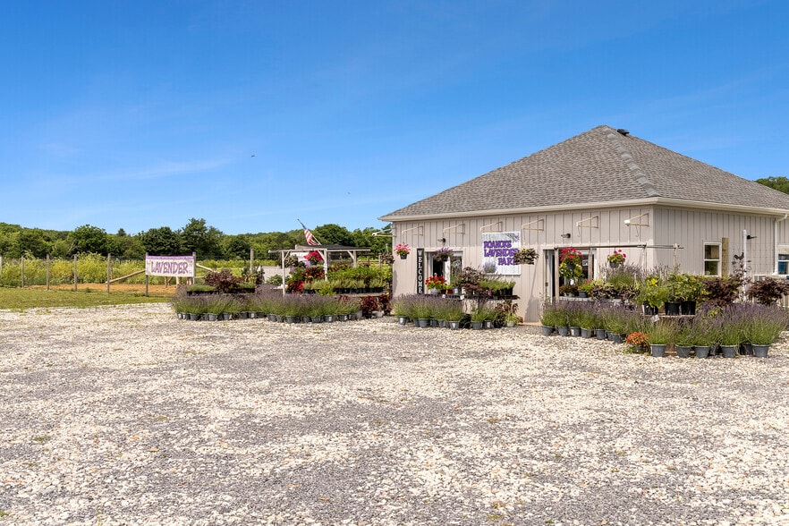 Primary Photo Of 3360 Sound Ave, Riverhead Land For Sale