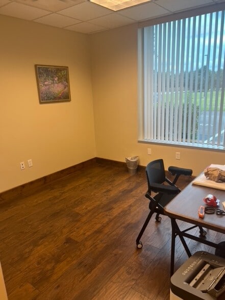 More Photos Of 6000 Metrowest Blvd, Orlando Office For Lease