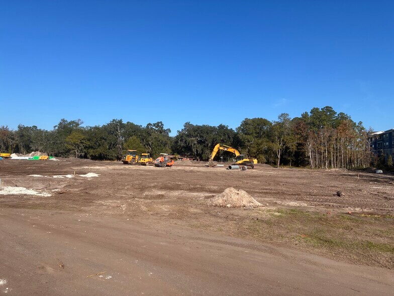 More Photos Of 40 Selina Way, Saint Johns Unknown For Lease