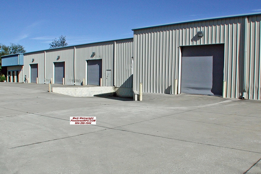 More Photos Of 5784 Mining Blvd, Jacksonville Warehouse For Lease