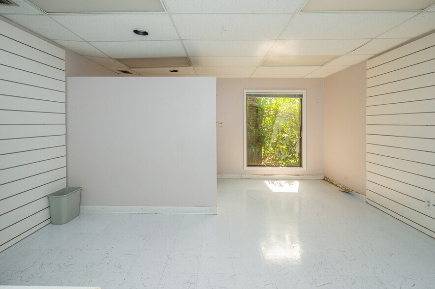 More Photos Of 730 Memorial Dr, Bessemer Medical For Sale