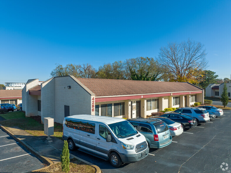 Primary Photo Of 4286 Memorial Dr, Decatur Medical For Lease