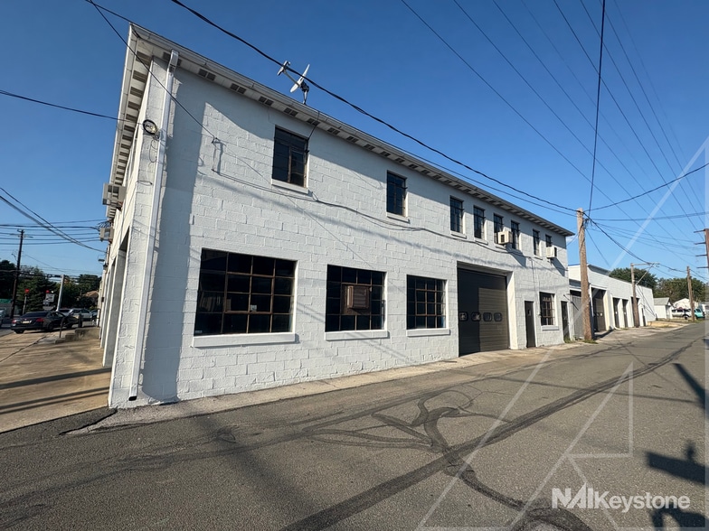 More Photos Of 60 E Penn Ave, Wernersville Auto Dealership For Sale