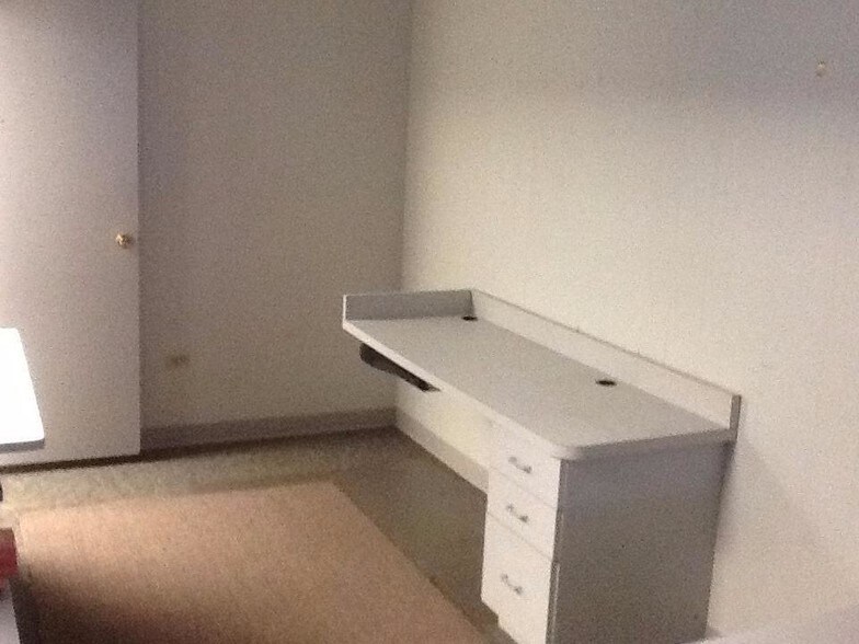 More Photos Of 513 Ridge Rd, Munster Medical For Lease